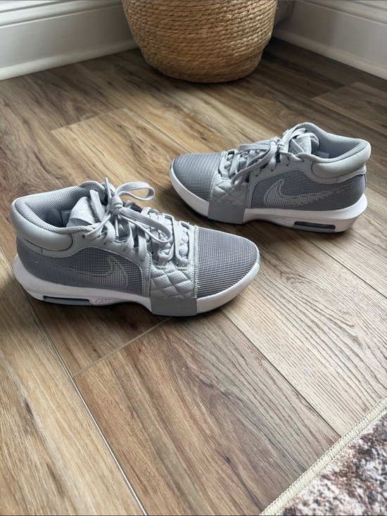Nike Other - Nike LaBron James Witness 7 High Top Sneakers